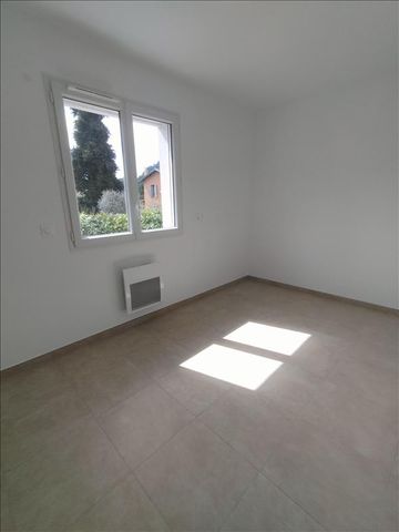 4 pièces - 82 m² - RDC - Colocation non autorisée - Photo 4