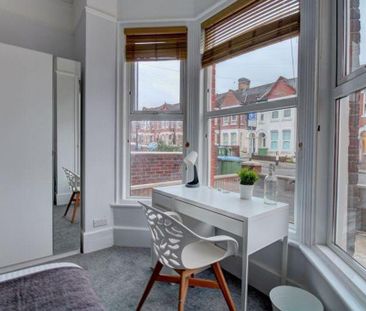 1 bedroom in a house share to rent - Photo 5