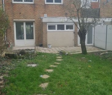 Maison à louer 4 pièces • 99 m2 Tourcoing - Photo 2