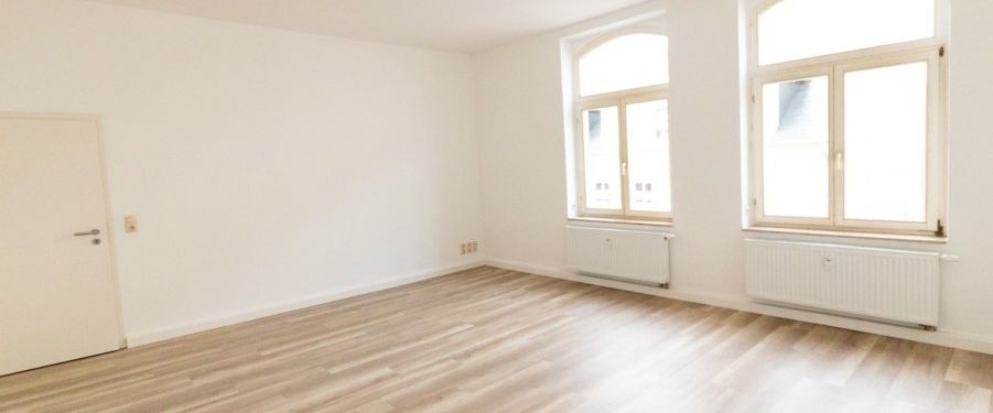 Zentral gelegene Wohnung - modern saniert - Fahrstuhl - PKW-Stellplatz -Annaberg-Buchholz! - Photo 1