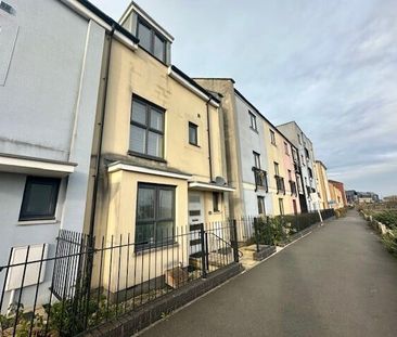 Eighteen Acre Drive, Bristol, Patchway - Photo 5