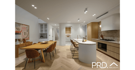 Impressive Double-Storey Family Home with & Multiple Living Areas - Photo 3