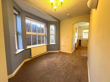 2 bedroom flat to rent - Photo 2