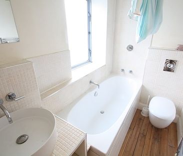 2 bedroom house to rent - Photo 2