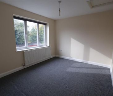 2 bedroom maisonette to rent - Photo 4