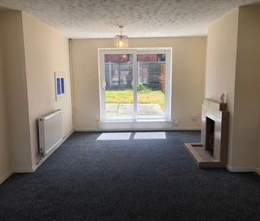 Langley Green - Photo 3