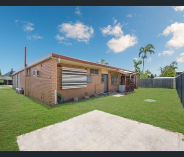 SHARE HOUSE/31 Fuller Street, Heatley, Qld 4814 - Photo 1