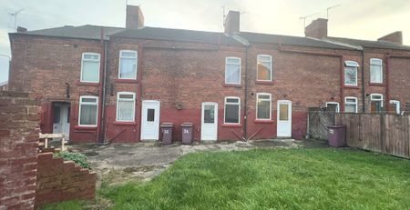 Flaxpiece Road, Clay Cross, Chesterfield, S45 9HB - Photo 2