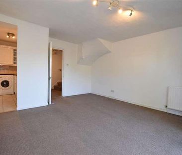 Meath Green Lane, Horley, RH6 - Photo 2