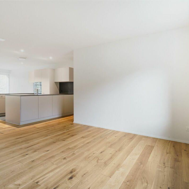 Grosszügige 3.5-Zimmer-Wohnung an ruhiger Lage mit herrlichem Sitzp... - Foto 1