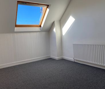 3 Bed Terraced House, Leonard Street, NG6 - Photo 5