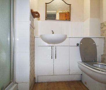 Studio to rent - Photo 6