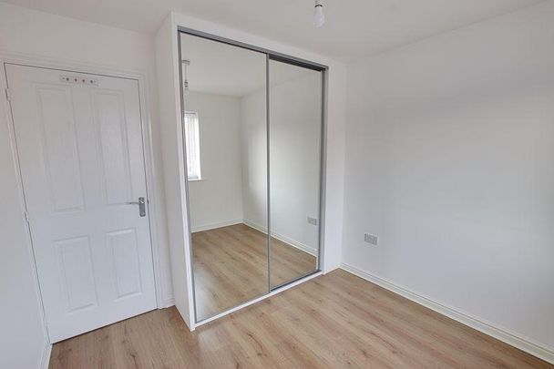 3 bedroom terraced house to rent - Photo 1