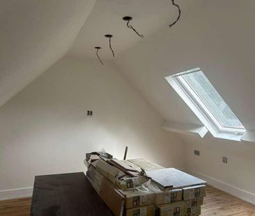 Bath Road, Knowl Hill, RG10 - Photo 3