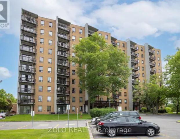 909 - 66 GREENVIEW DRIVE | 909 - 66 GREENVIEW DRIVE, Kingston - Photo 1