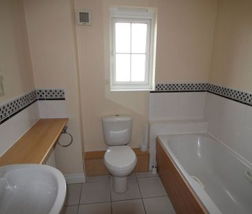 Apartment in Watermans Walk, Carleton Grange, Carlisle - Photo 5