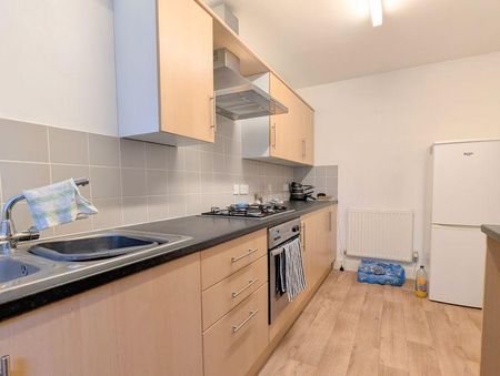 2 bedroom apartment to rent - Photo 4