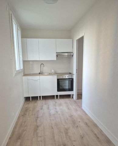 Location Appartement 1 pièce 37m² LA RICHE 37520 - Photo 3