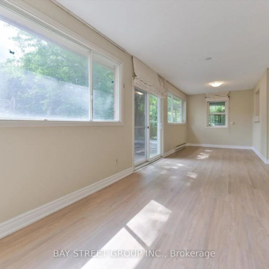 33 KILCHURN CASTLE DRIVE - Photo 1