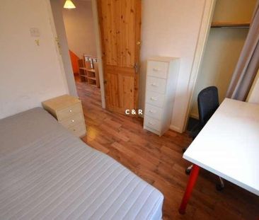 Pinder Walk, Hulme, Manchester, M15 - Photo 5