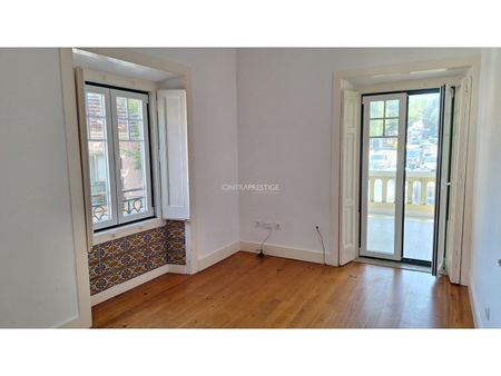 Apartamento T3+1 em Lisboa - Photo 2