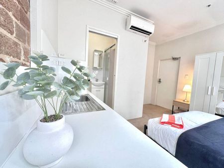 Modern Living in the Iconic 'Astoria' Building - Photo 4