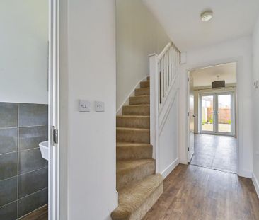 3 bedroom semi-detached house to rent - Photo 4