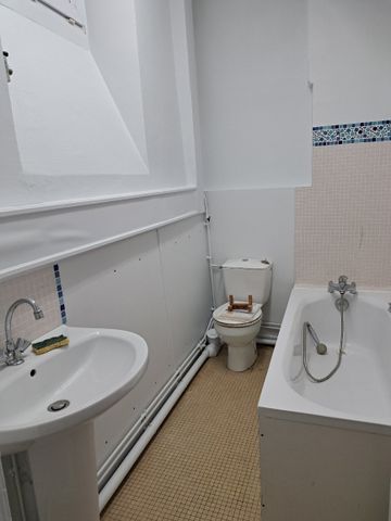 Location Appartement 1 pièce 38m² - Photo 2