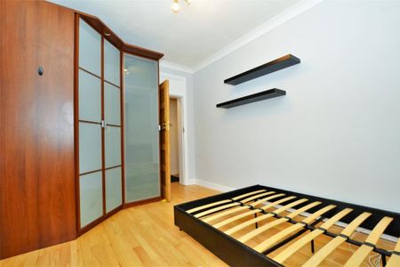 Great West Road, Osterley - Photo 2