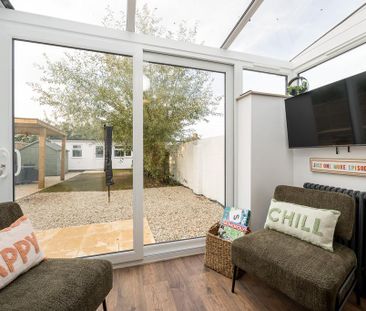 1 bedroom in a house share to rent - Photo 1