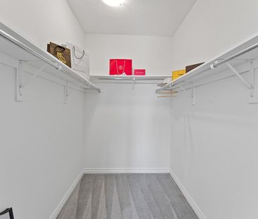 For Lease - 7 Holyrood Crescent, Vaughan, Ontario - Photo 3