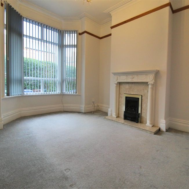 3 Bedroom Terraced Available Arranging tenancy - Photo 1