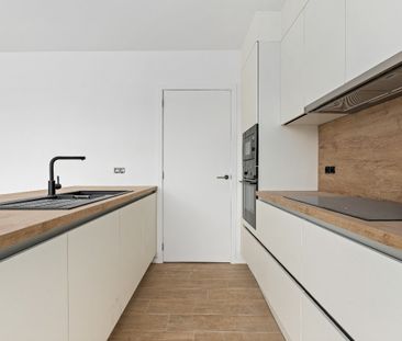 Nieuwbouwappartement met 2 slaapkamers terras en staanplaats - Photo 3