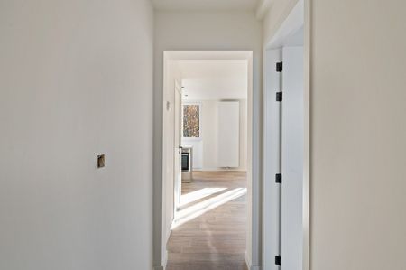 Modern en lichtrijk appartement op toplocatie in Brasschaat - Photo 2