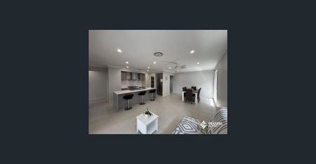 Family home in Leafy Estate - Photo 2