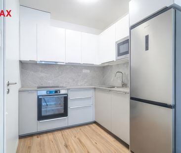 Pronájem bytu 2+kk v osobním vlastnictví 50 m², Kladno - Photo 2