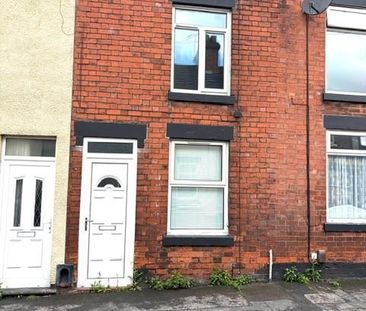 2 bedroom terraced house to rent - Photo 4