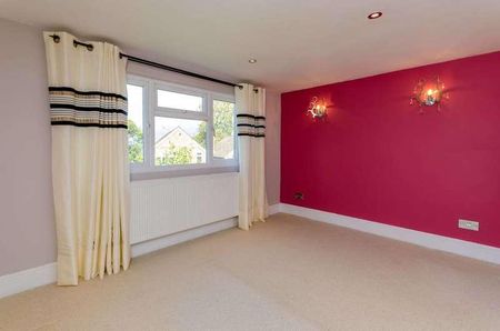 Bryanstone Close, Guildford, Gu, Guildford, GU2 - Photo 4