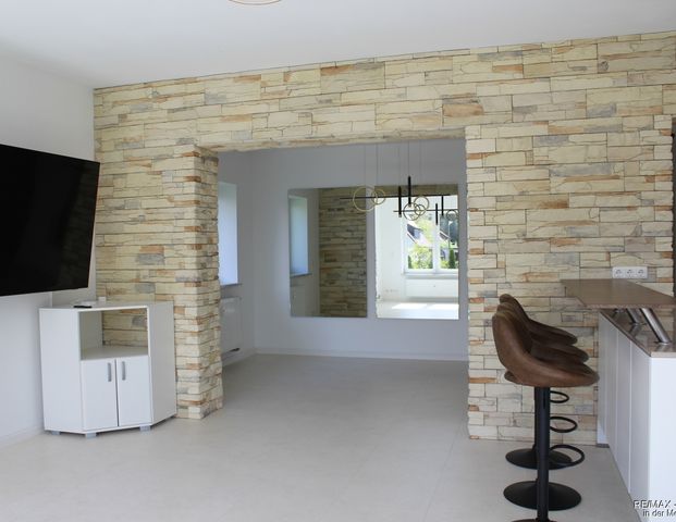 Ab sofort - Charmante 3-Zi.-Whg. mit großzügigem Garten in Nürnberg, teilmöbliert, modernisiert - Photo 1