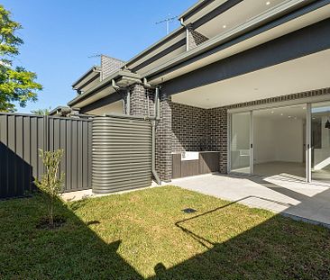 9 McCredie Road, Guildford West. - Photo 3