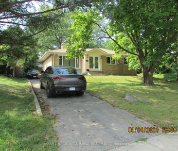 Detached Home For Lease | N9237422 - Photo 2