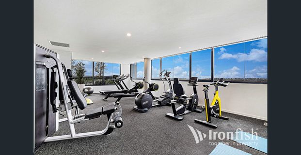 Iconic Building Meets Modern Living at its Best! - Photo 1