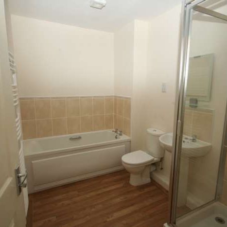 Bridge Road, Knowsley - Photo 1