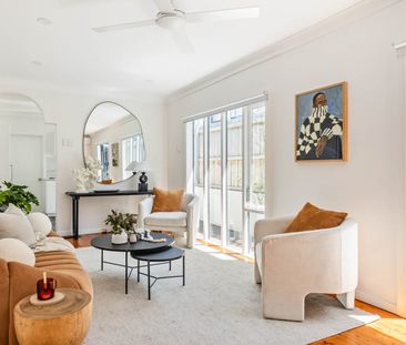 Courtyard house in convenient position at village heart - Photo 5