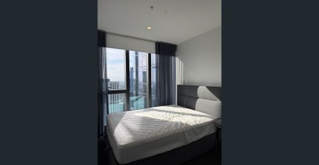 Luxury High-Floor 3-Bedroom Apartment with Breathtaking City Views | Fully Furnished - Photo 5