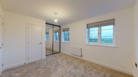 2 bedroom semi-detached house to rent - Photo 3