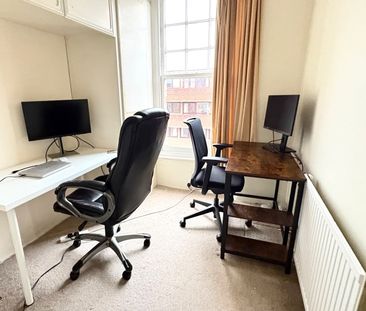 Room in a Shared Flat, Kenilworth Court, SW15 - Photo 4