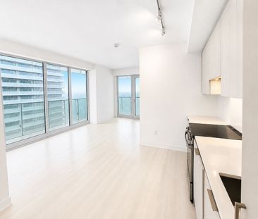 For Lease - 3900 Confederation Parkway Unit# 5604, Mississauga, Ont... - Photo 1