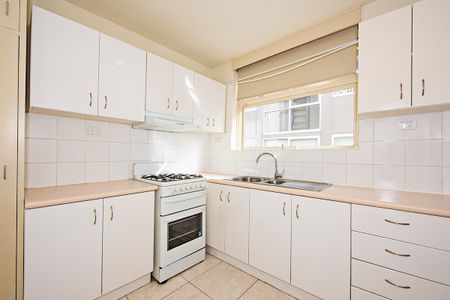 2/211 Williams Road, South Yarra VIC 3141 - Apartment For Rent | Domain - Photo 4