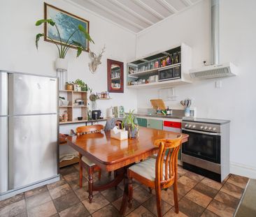 Character villa in Mt Eden - Photo 3